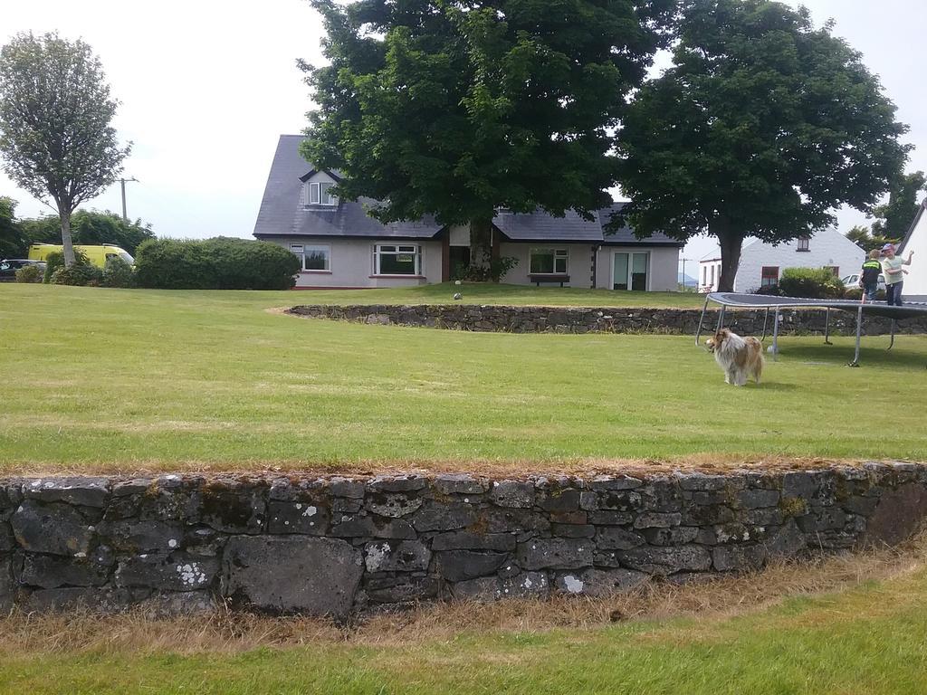 Rocksberry Bed & Breakfast Castlebar Buitenkant foto