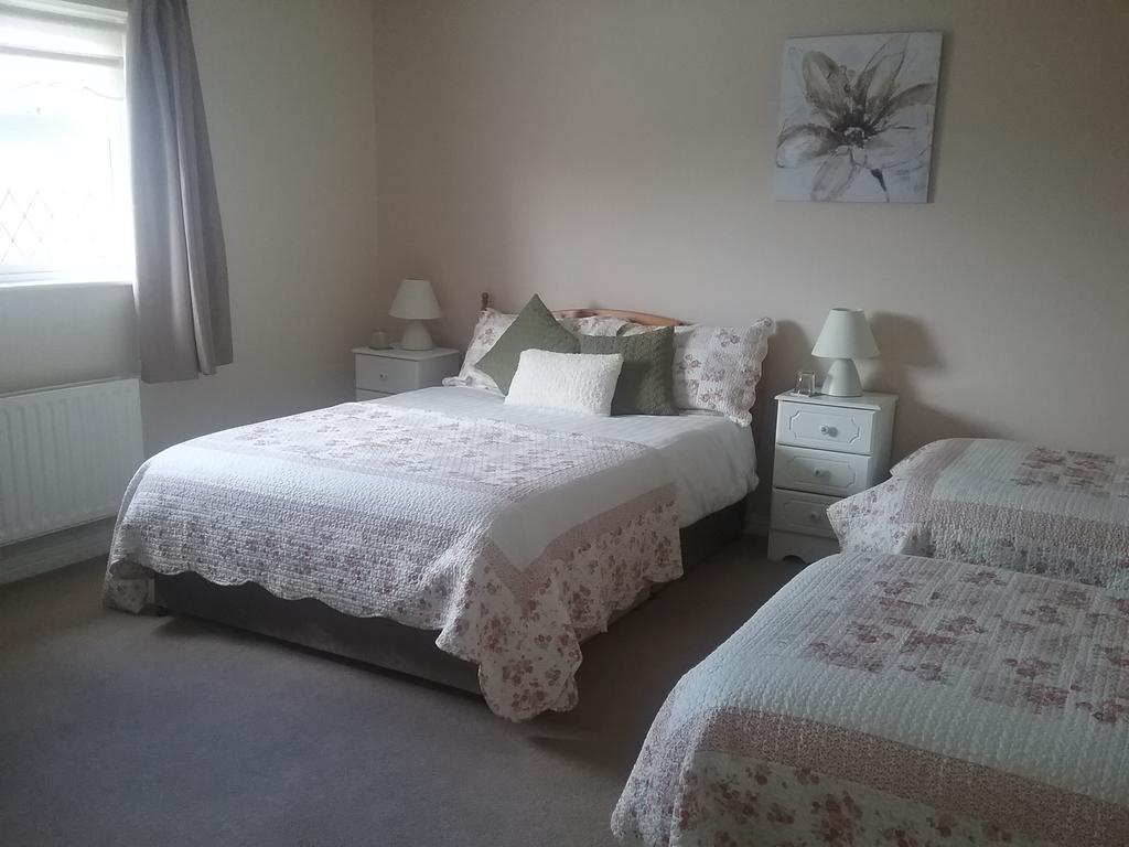Rocksberry Bed & Breakfast Castlebar Buitenkant foto