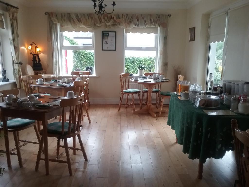Rocksberry Bed & Breakfast Castlebar Buitenkant foto