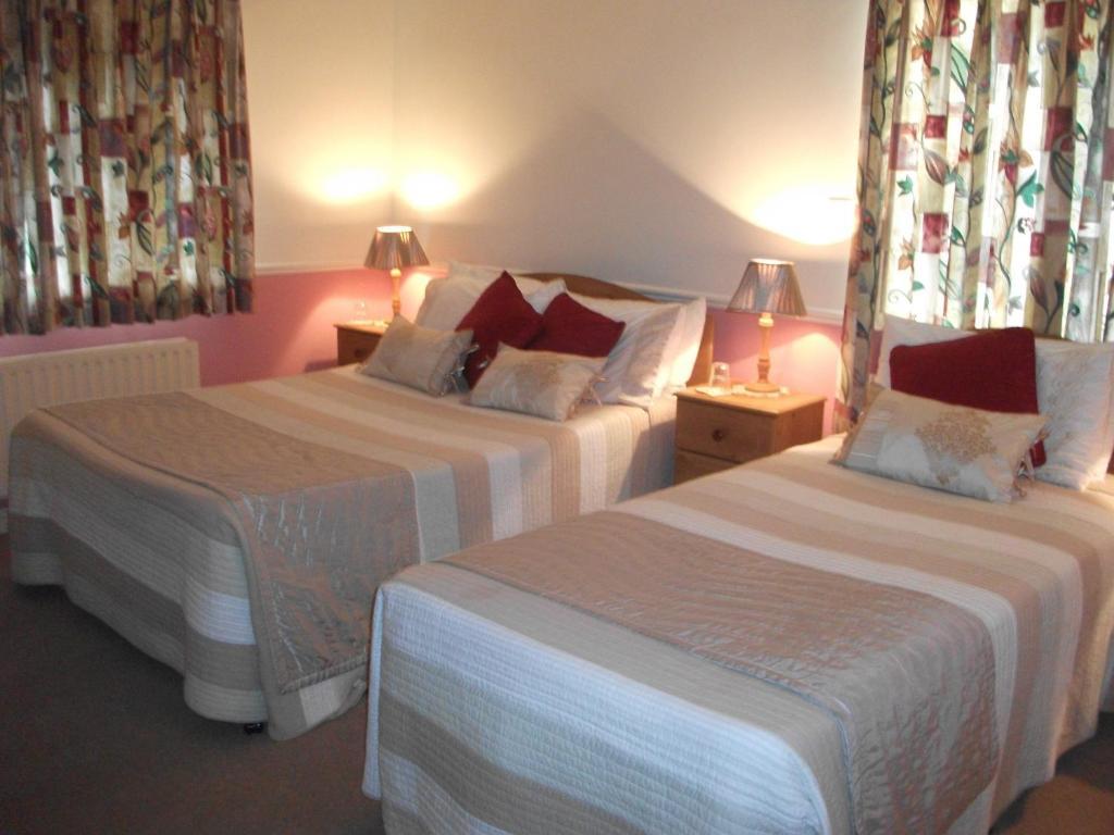 Rocksberry Bed & Breakfast Castlebar Buitenkant foto