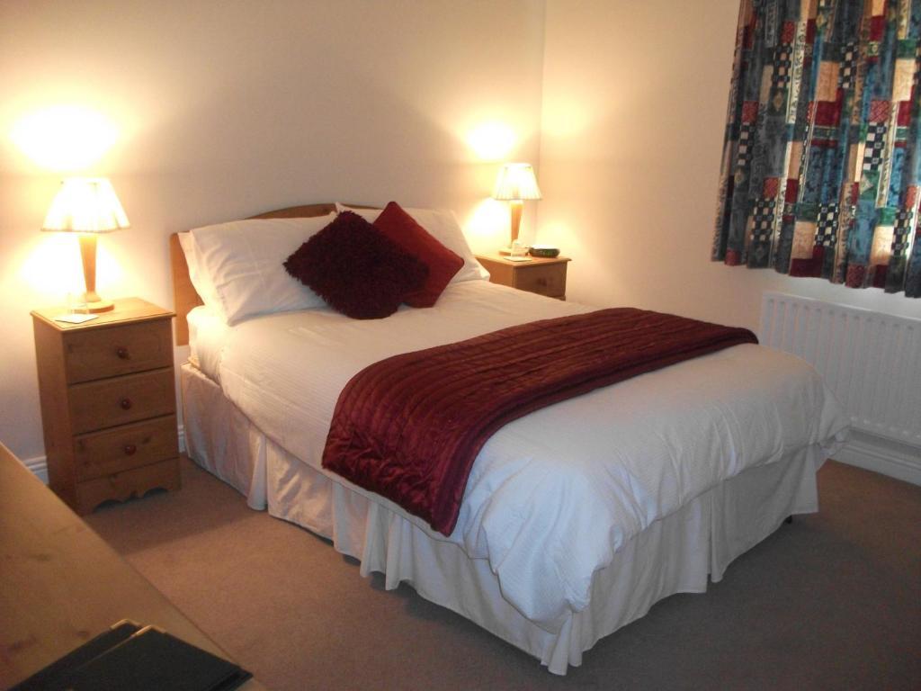 Rocksberry Bed & Breakfast Castlebar Buitenkant foto