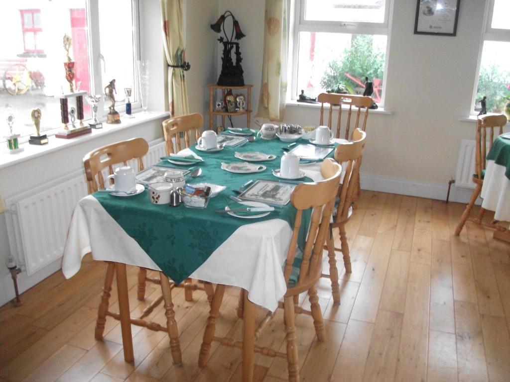 Rocksberry Bed & Breakfast Castlebar Buitenkant foto